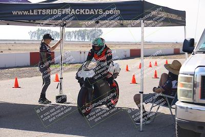 media/Nov-03-2025-Lets Ride (Mon) [[4d74c1c4d3]]/C Group/Grid/